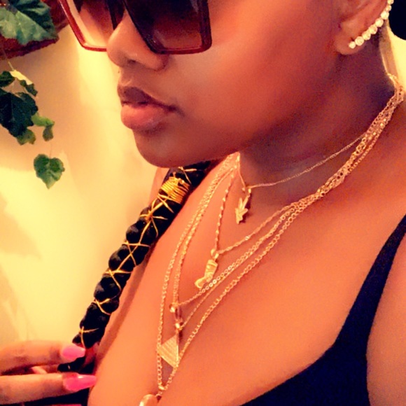 Gold plated layered necklace! - Picture 2 of 2